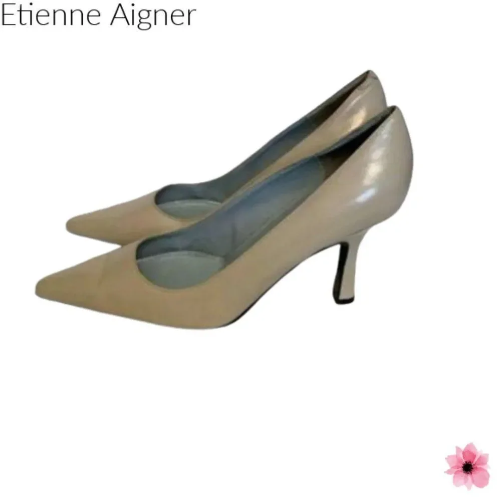 Etienne Aigner Cream Closed Toe Pumps 8M - Picture 3 of 11